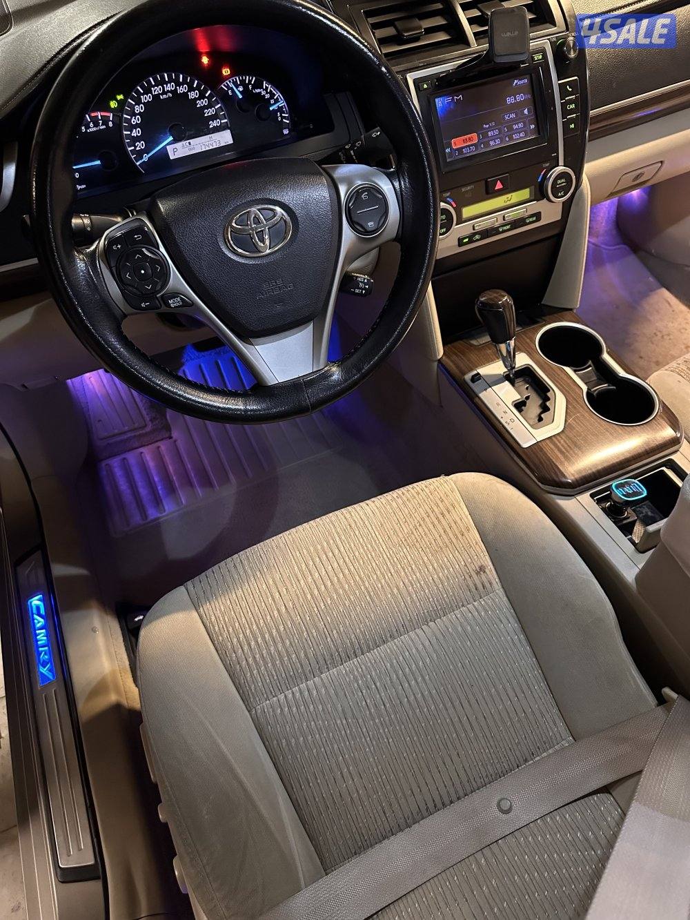 للبيع كامري 2014 شرط الفحص بالكامل صبغ الوكاله2