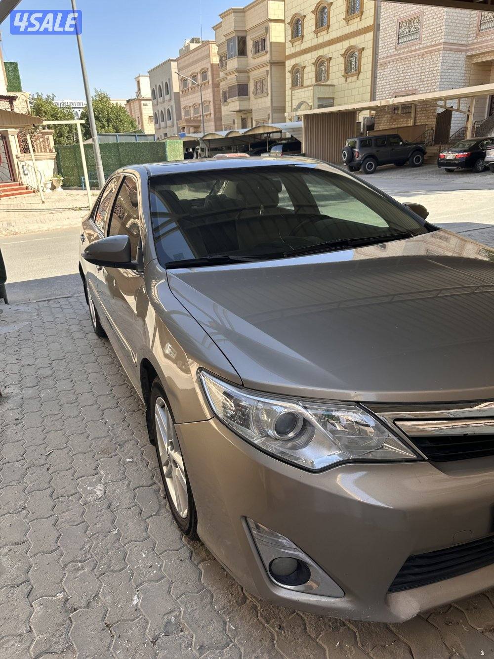 للبيع كامري 2014 شرط الفحص بالكامل صبغ الوكاله3