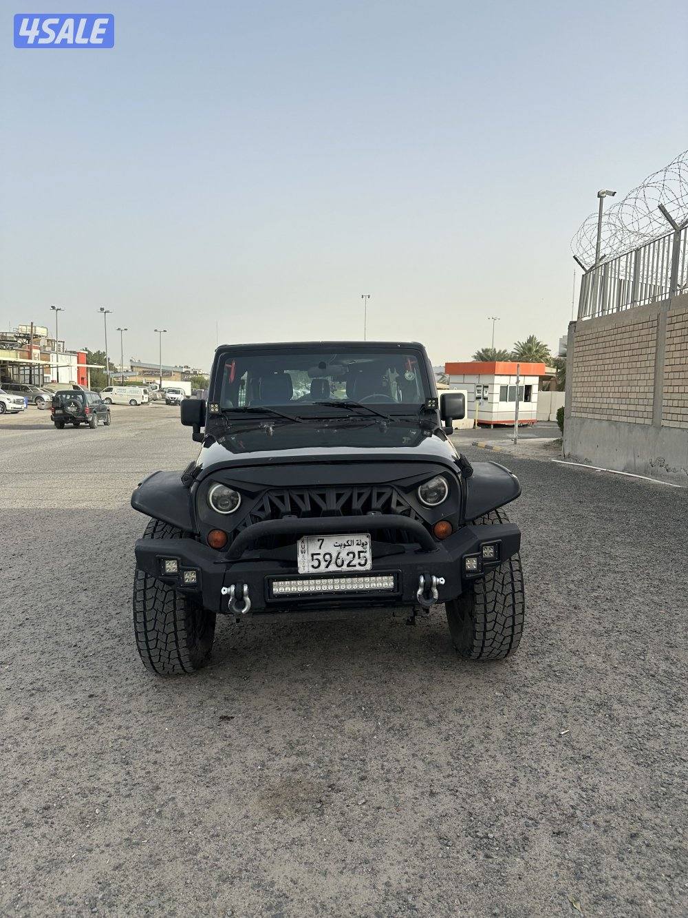 للبيع جيب رانجلر صحارى9