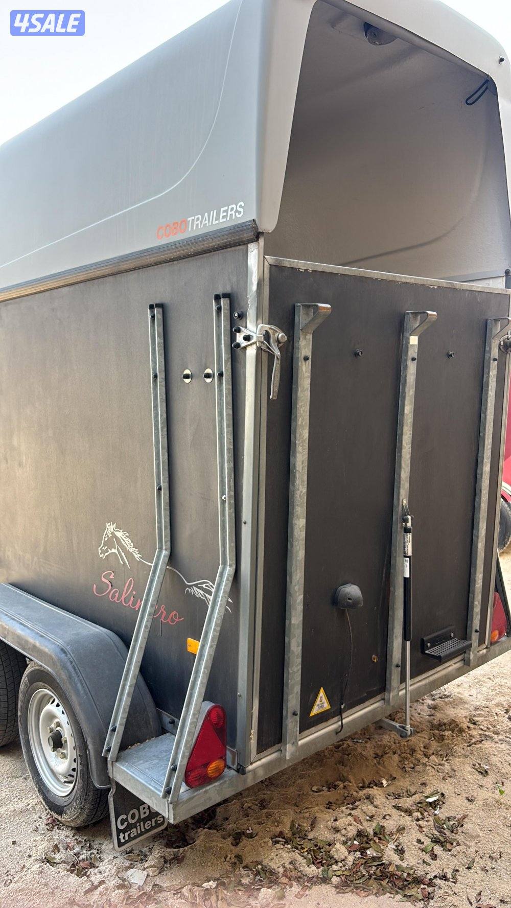 عربانة خيل المانيه موديل ٢٠٠٩ (فل سيفتي0