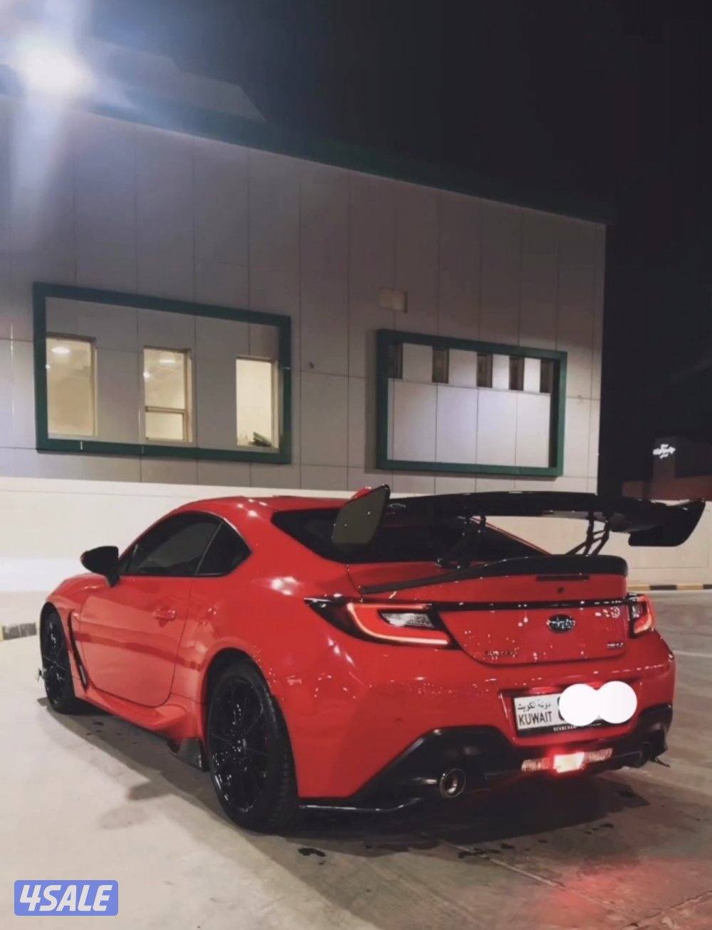 للبيع جناح ( spoiler ) يركب على جميع السيارات السبورت بدون صبغ او خدوش4