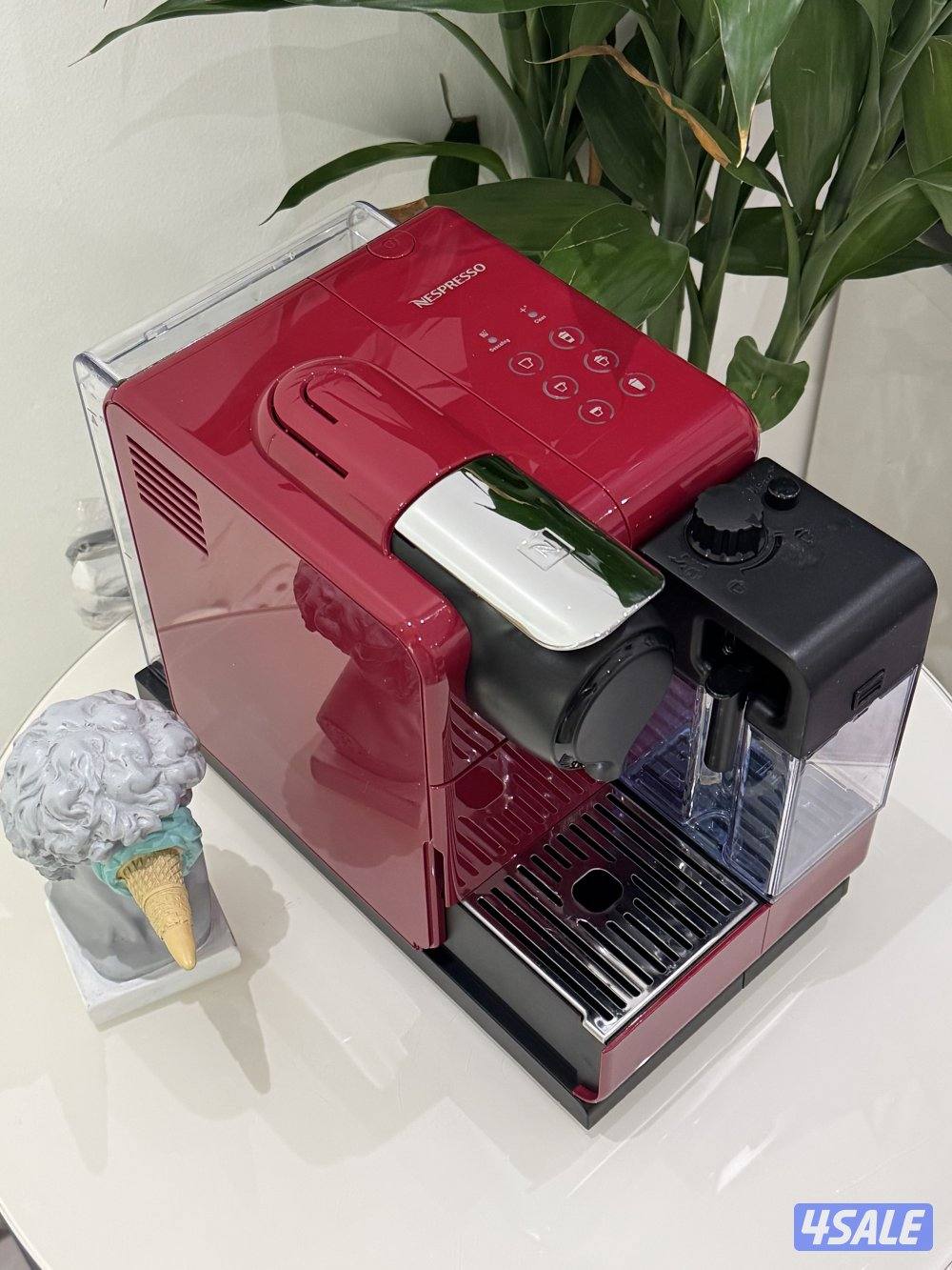 مكينه قهوه نسبريو وحليب شبه جديده2