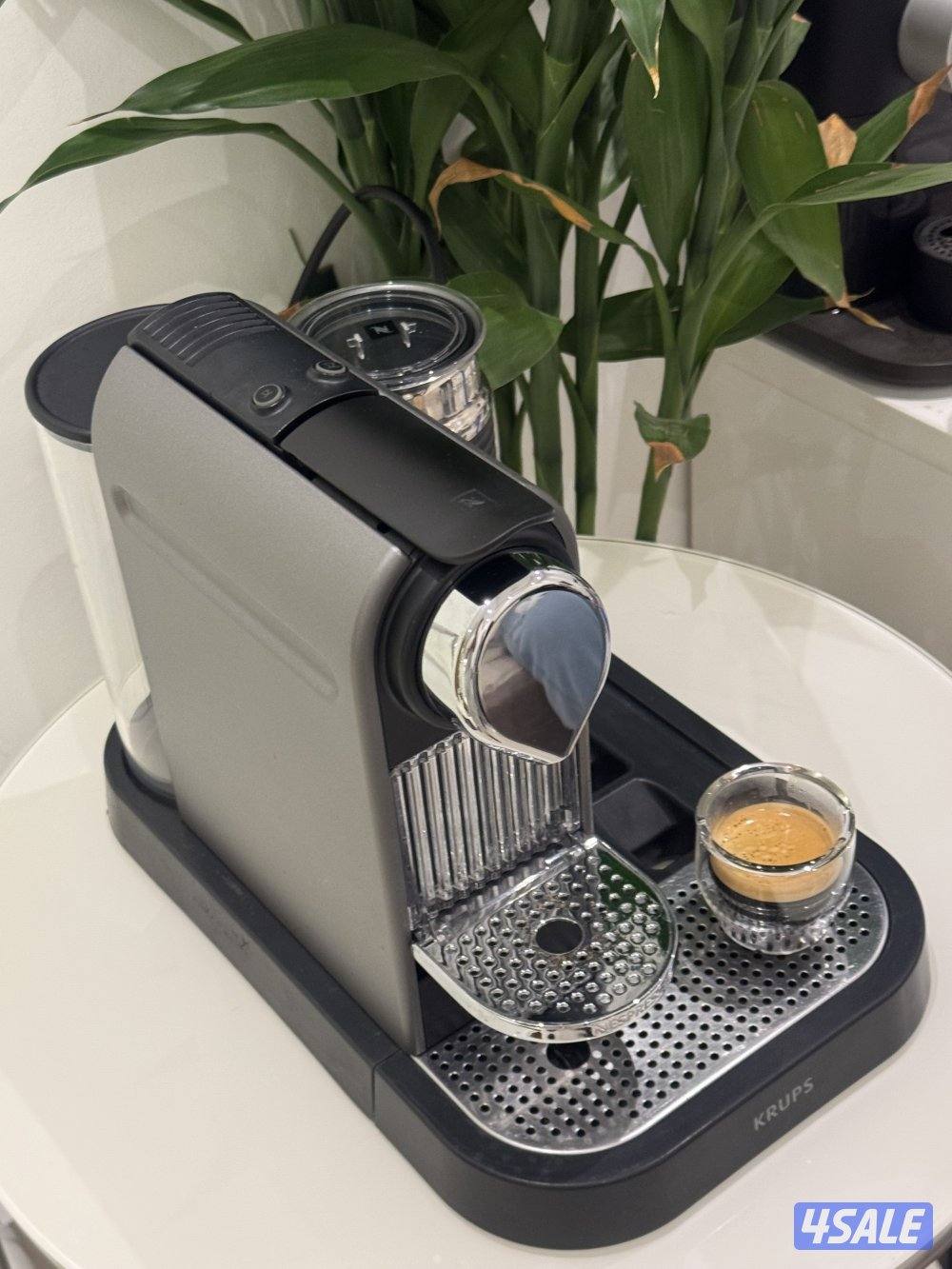 مكينه قهوه مع جهاز حليب1