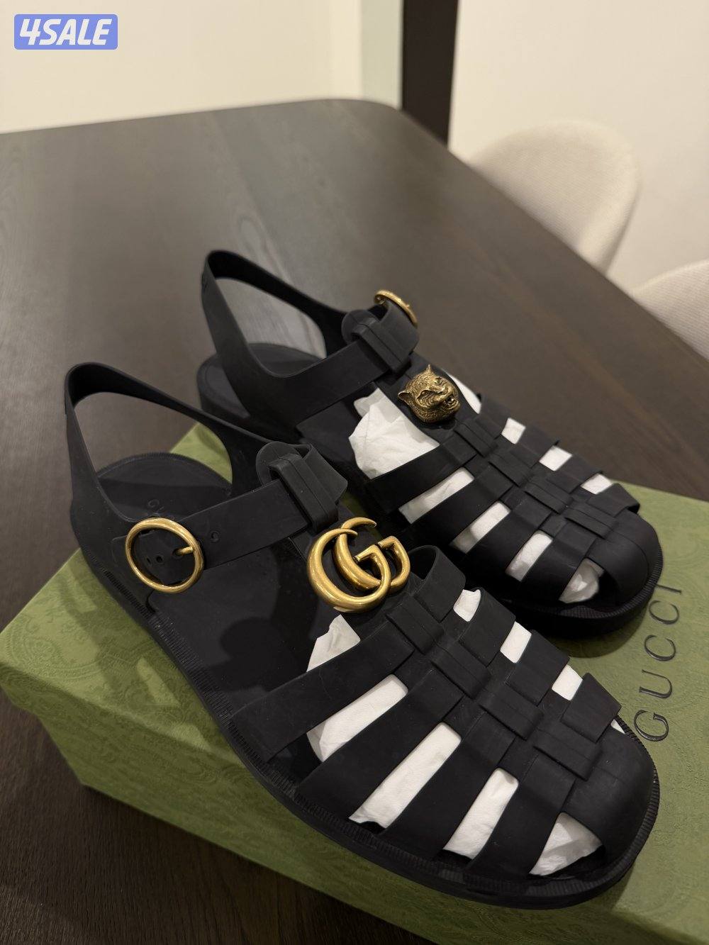 للبيع صندل غوتشي اصلي2