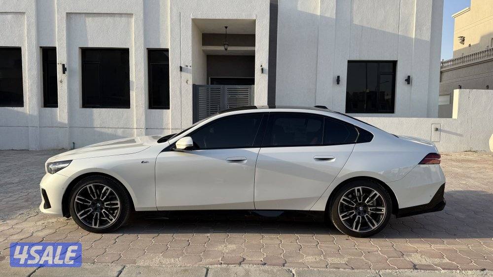 BMW 520i 2024 M sport4