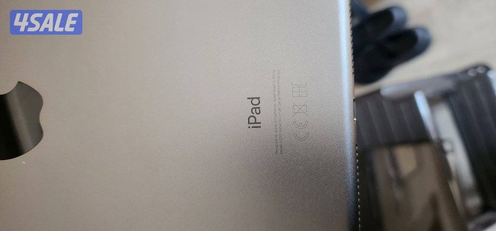 ipad 8th Gen 32GB WIFI1