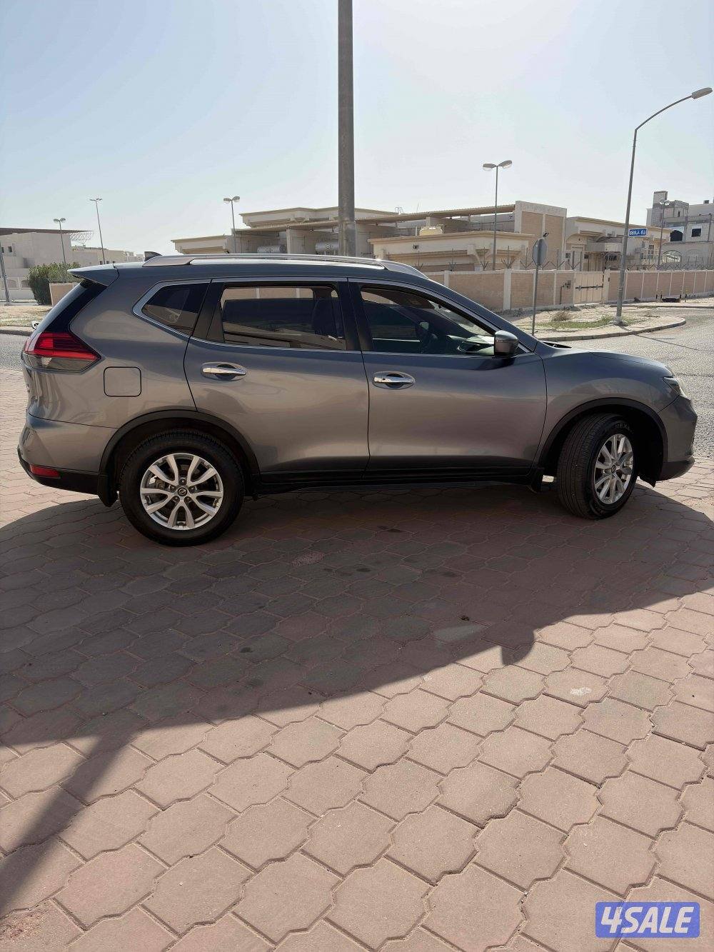 للبيع نيسان اكس تريل 2018. ماشيه 105 ألف خالية من الأصباغ1
