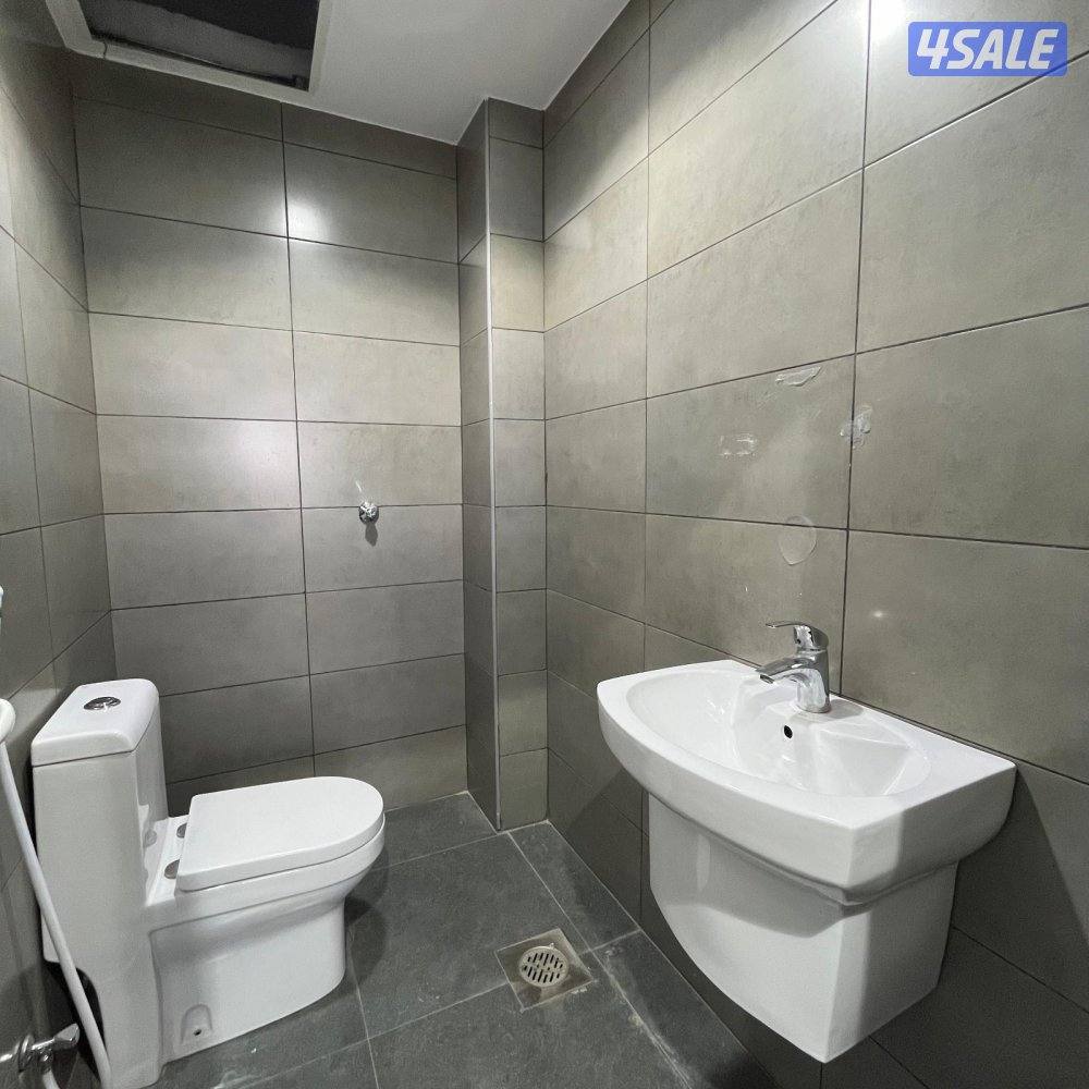 مكتب دور كامل بدون رخصة للإيجار في حولي قطعة 42