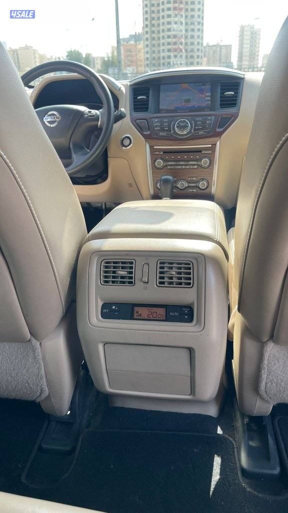 Nissan Pathfinder – 2018 – نيسان باثفايندر نظيفة وخالية من الحوادث6