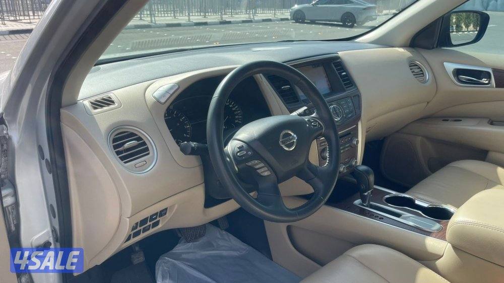 Nissan Pathfinder – 2018 – نيسان باثفايندر نظيفة وخالية من الحوادث9