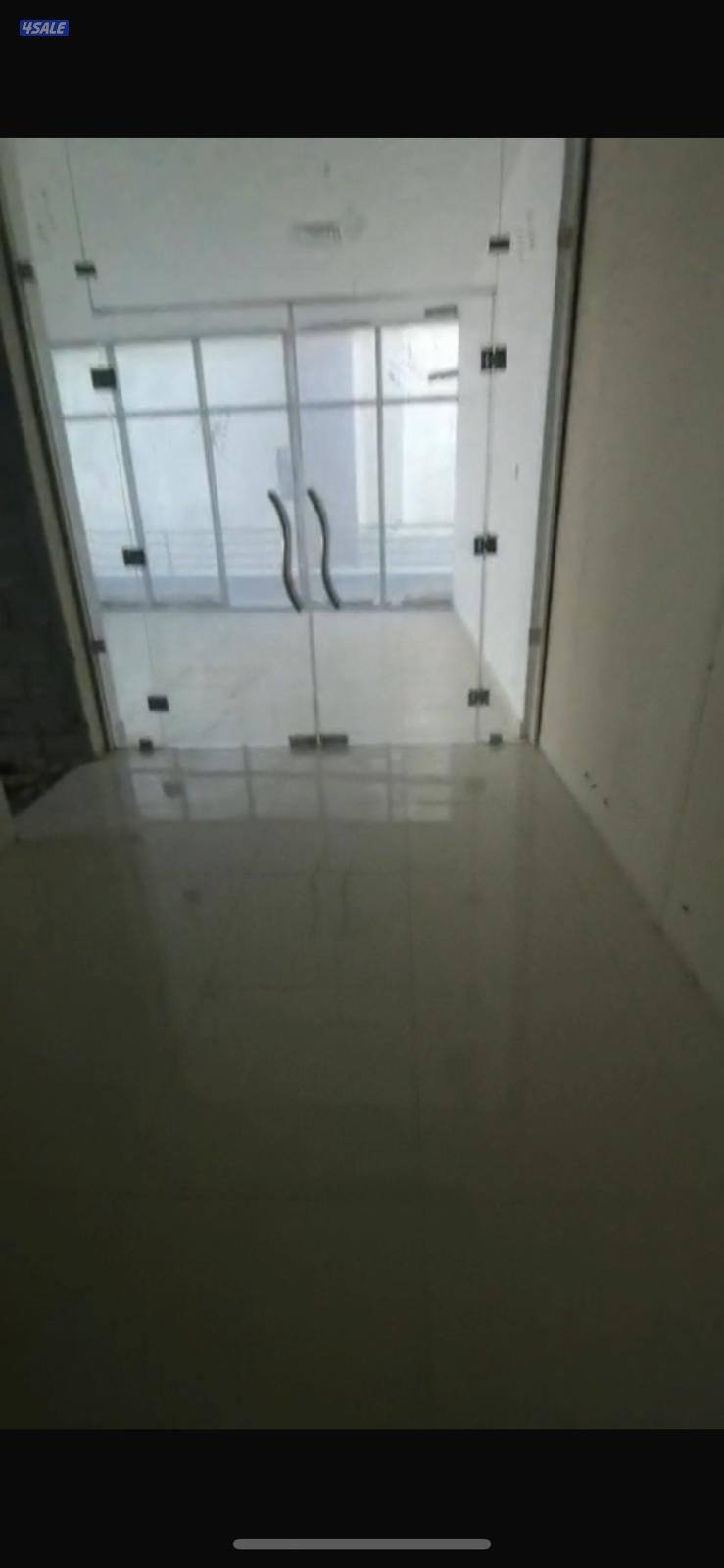 للبيع محل مساحه كبيره3