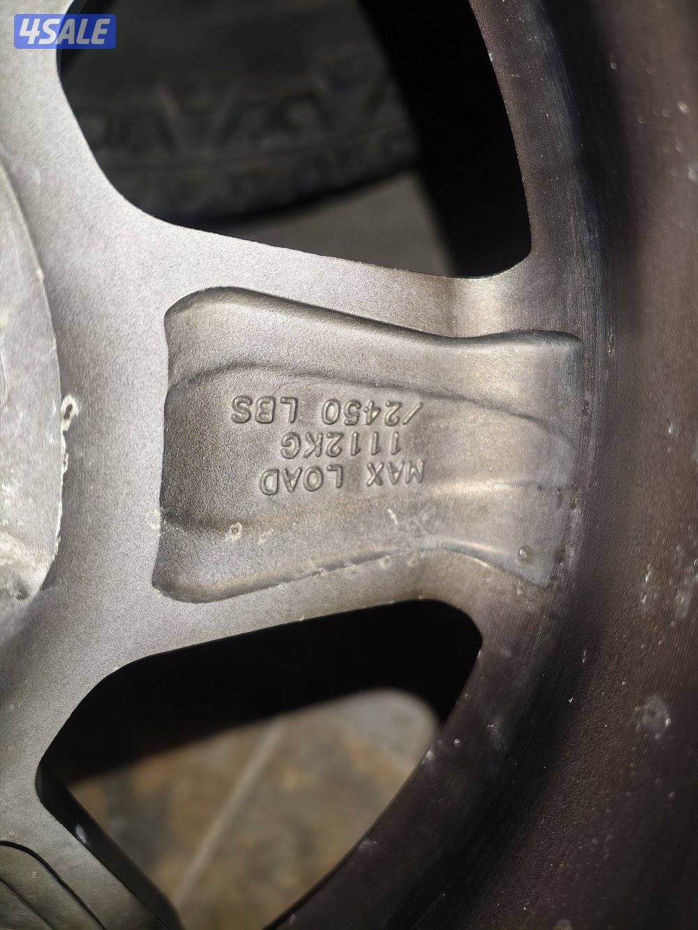 للبيع 4 رنقات بلاك راينو اصلي حق لاند او شاص. عرضين 9.5 حجم 17 و تواير6