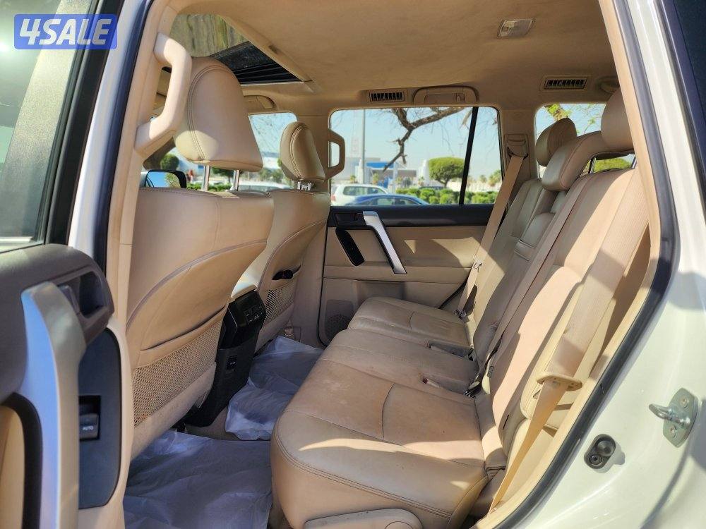 تويوتا برادو TXL أعلى درجة صبغ الوكالة عداد 54 ألف سرفس منتظم موديل 225