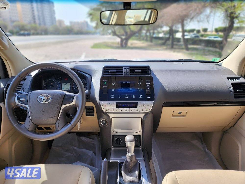 تويوتا برادو TXL أعلى درجة صبغ الوكالة عداد 54 ألف سرفس منتظم موديل 227