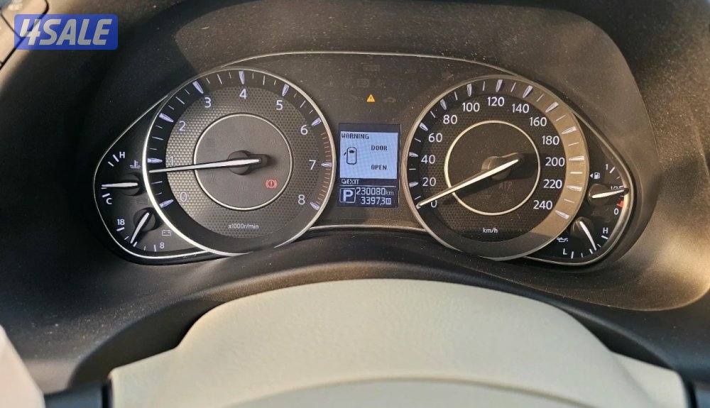 نيسان باترول بلاتينيوم ٢٠١٤11