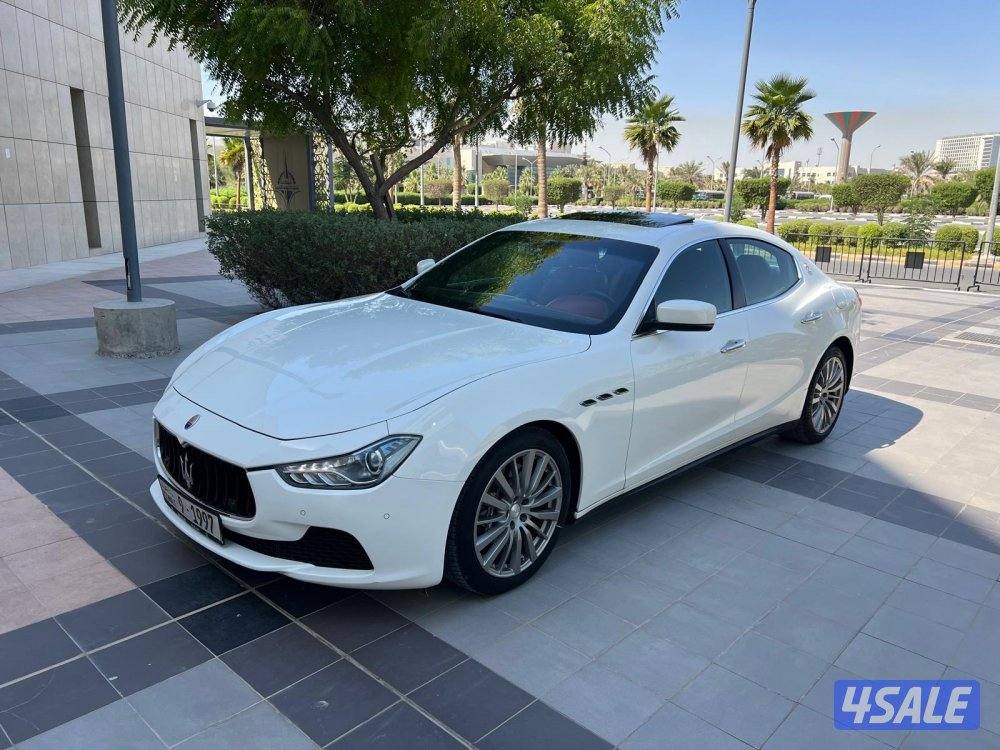 للبيع مازيراتي جيبلي موديل 2015 ( شـرط الـفـحـص )0