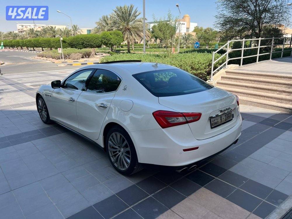 للبيع مازيراتي جيبلي موديل 2015 ( شـرط الـفـحـص )6