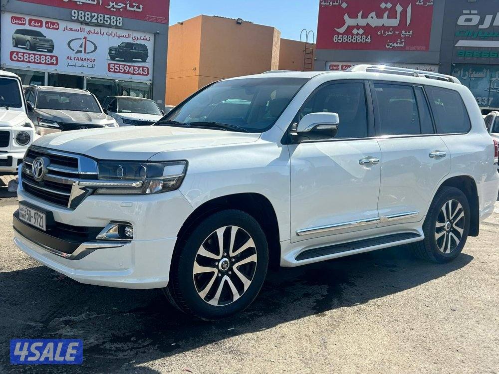 لاند كروزر GX.R-قراند تورينق .V8 موديل 2019 ماشى 243.000 k.m0