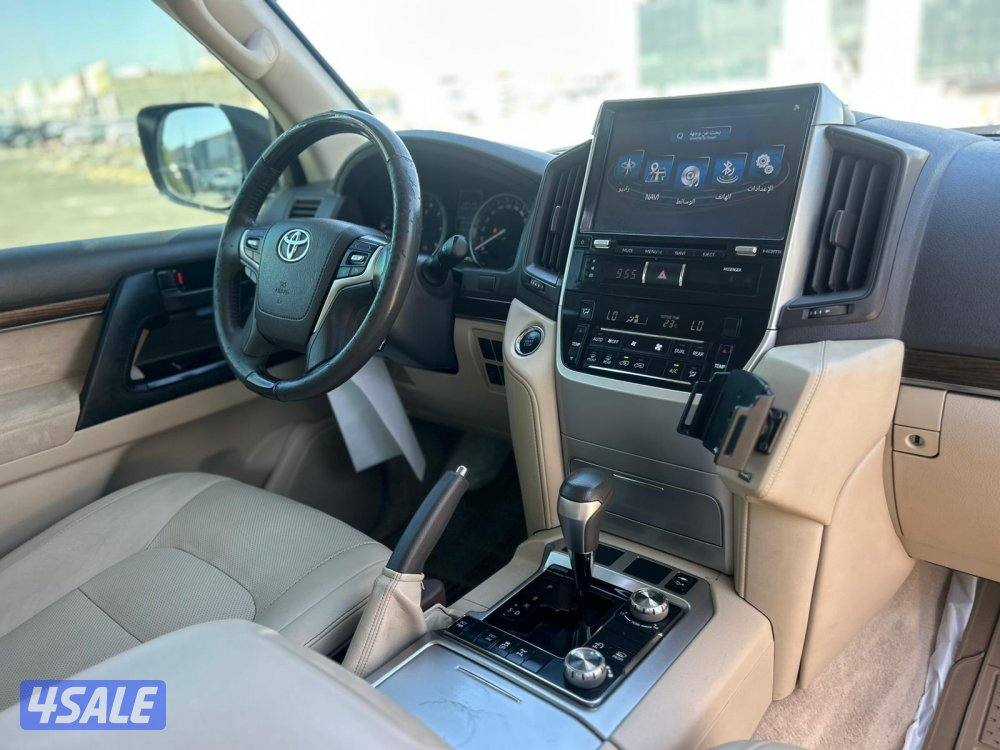 لاند كروزر GX.R-قراند تورينق .V8 موديل 2019 ماشى 243.000 k.m4