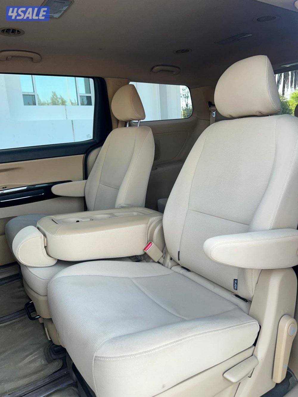 للبيع كيا كرنفال موديل 20186