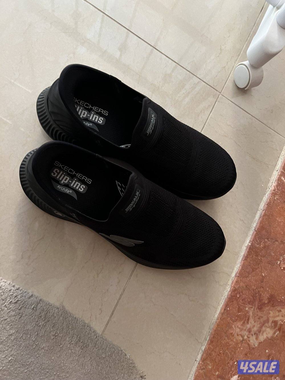 للبيع حذاء سكيتشرز طبي اخت الجديد موديل 2026 سعر الشراء 541