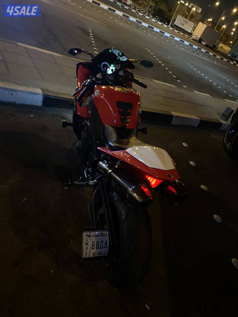 للبيع ياماها R1 نظيف1