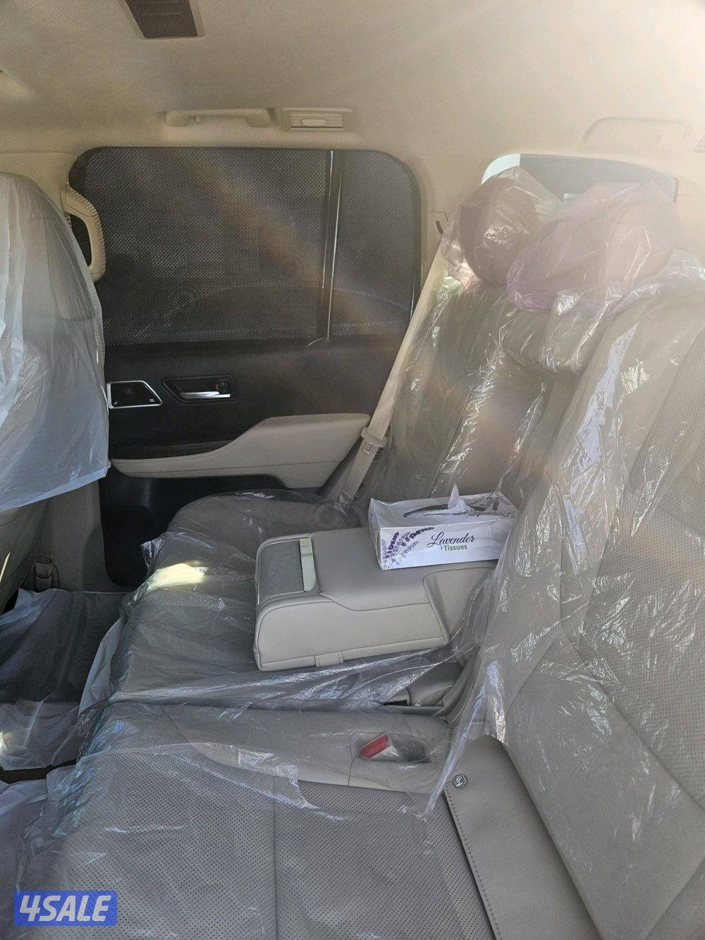 للبيع لاندكروزر (VX AERO S) موديل 2023 ماشي 21600 الف كم بحالة الوكالة5