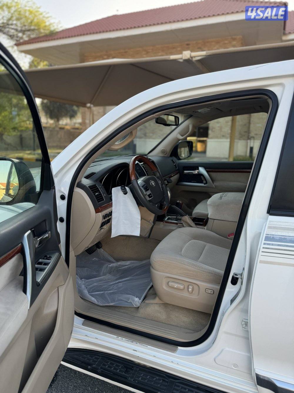 للبيع لاند كروزر VXR 20154