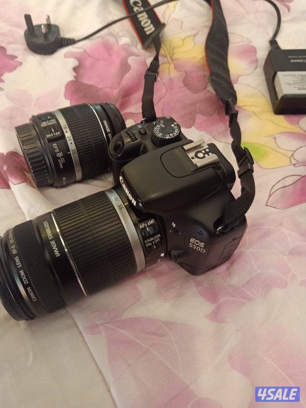 canon eos 550D with two lens1