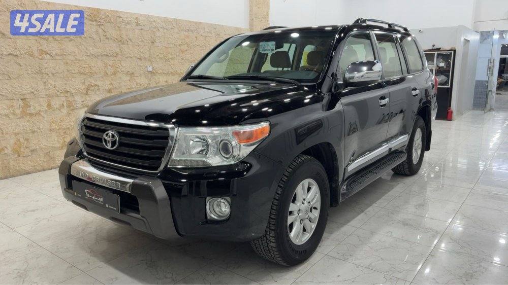 للبيع لاند كروزر 2012 ماشي 156الف وارد الساير1