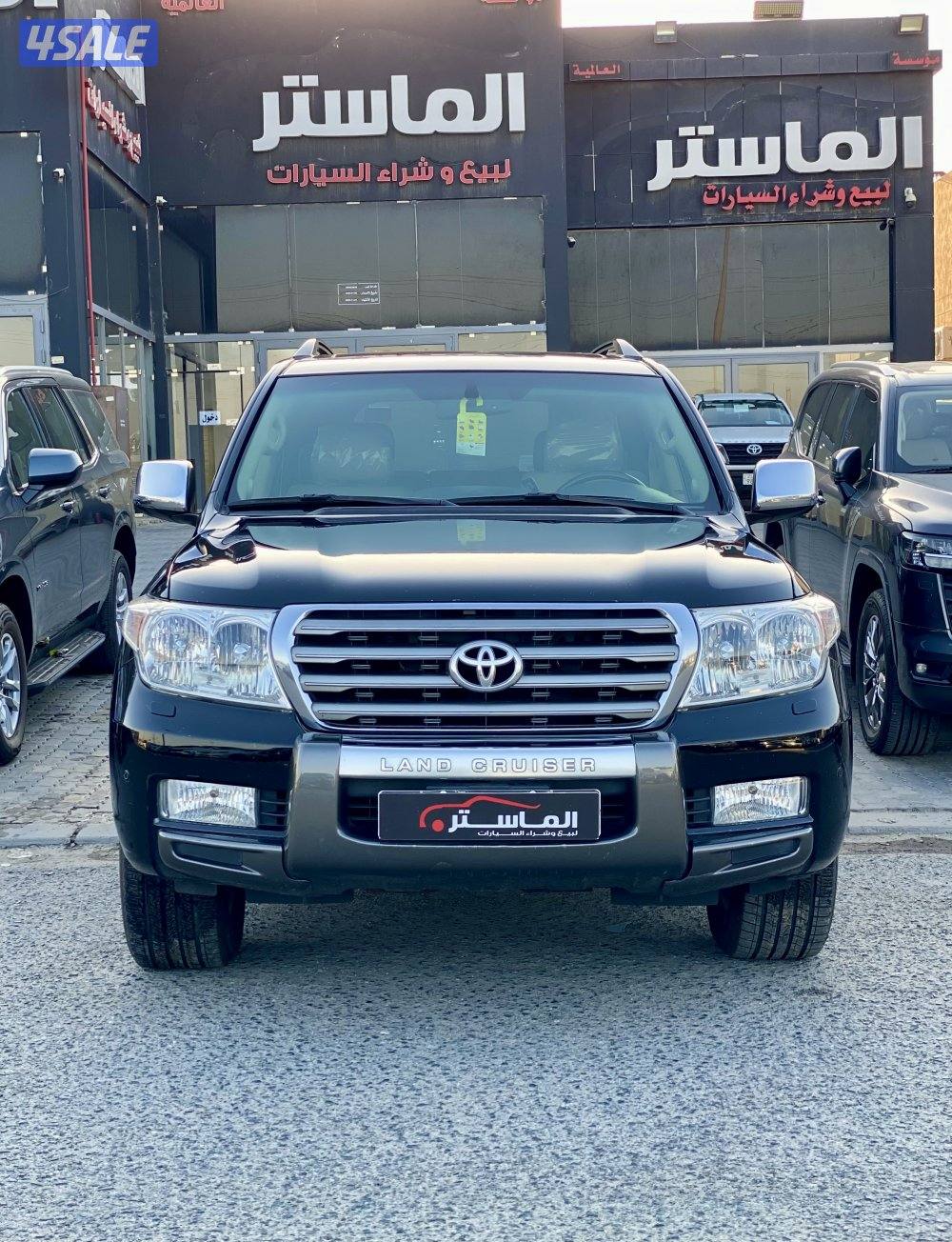 لاند كروزر VXR الساير موديل 2010 عداد 1460