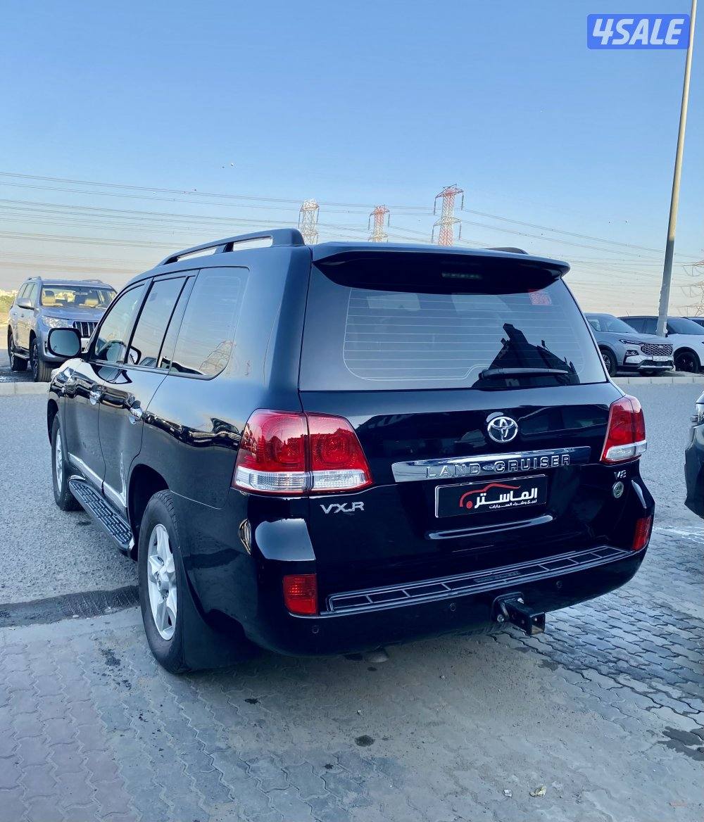 لاند كروزر VXR الساير موديل 2010 عداد 1464