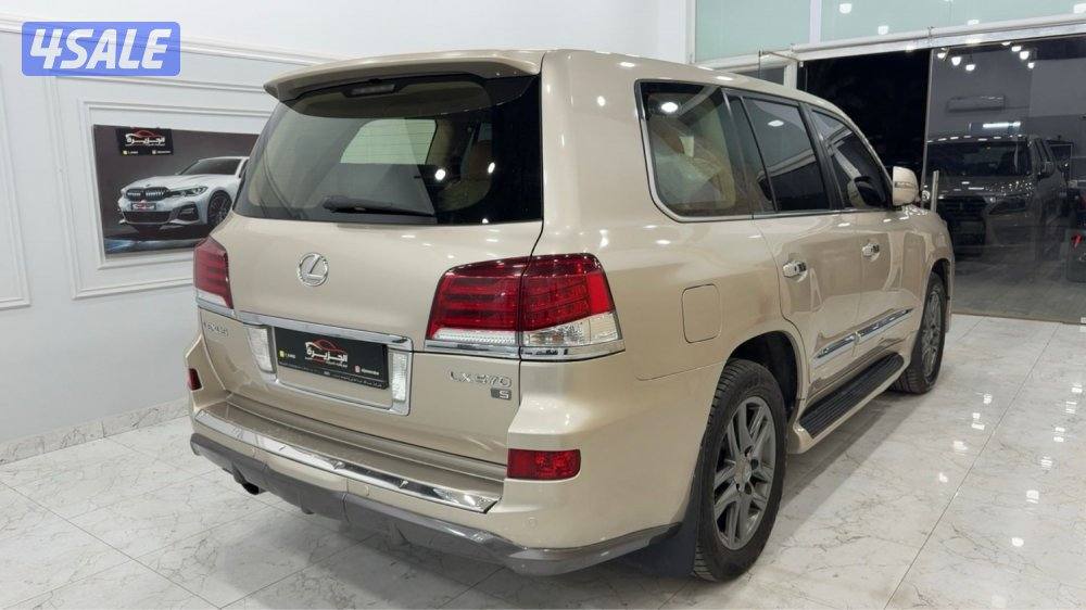 للبيع جيب لكزس سبورت 20141