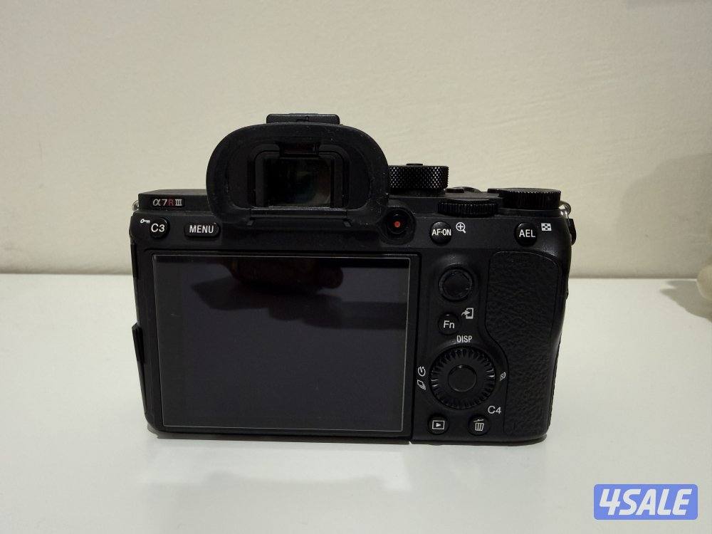 Sony a7riiia camera & Tamron 28-75 g22