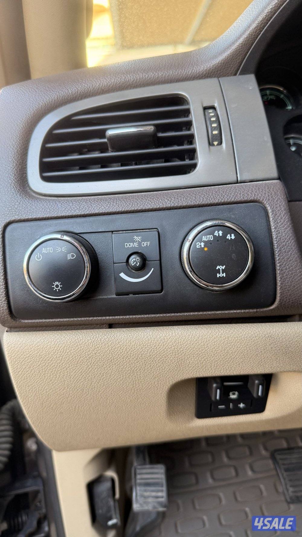 للبيع تاهو موديل 2012 دبل قير8