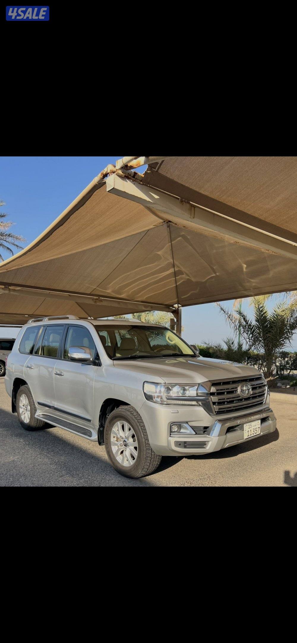 للبيع لاند كروزر موديل 2017 وارد الساير gxr سلندر81