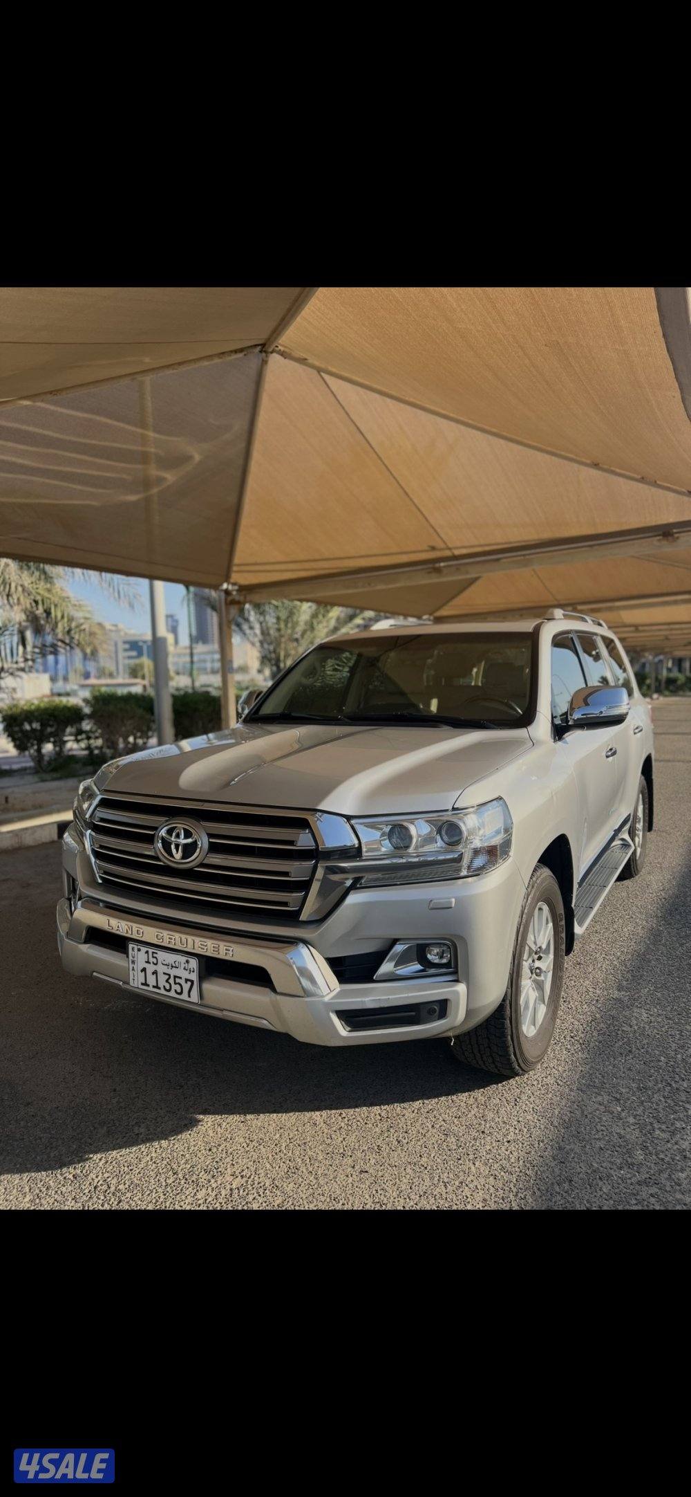 للبيع لاند كروزر موديل 2017 وارد الساير gxr سلندر80