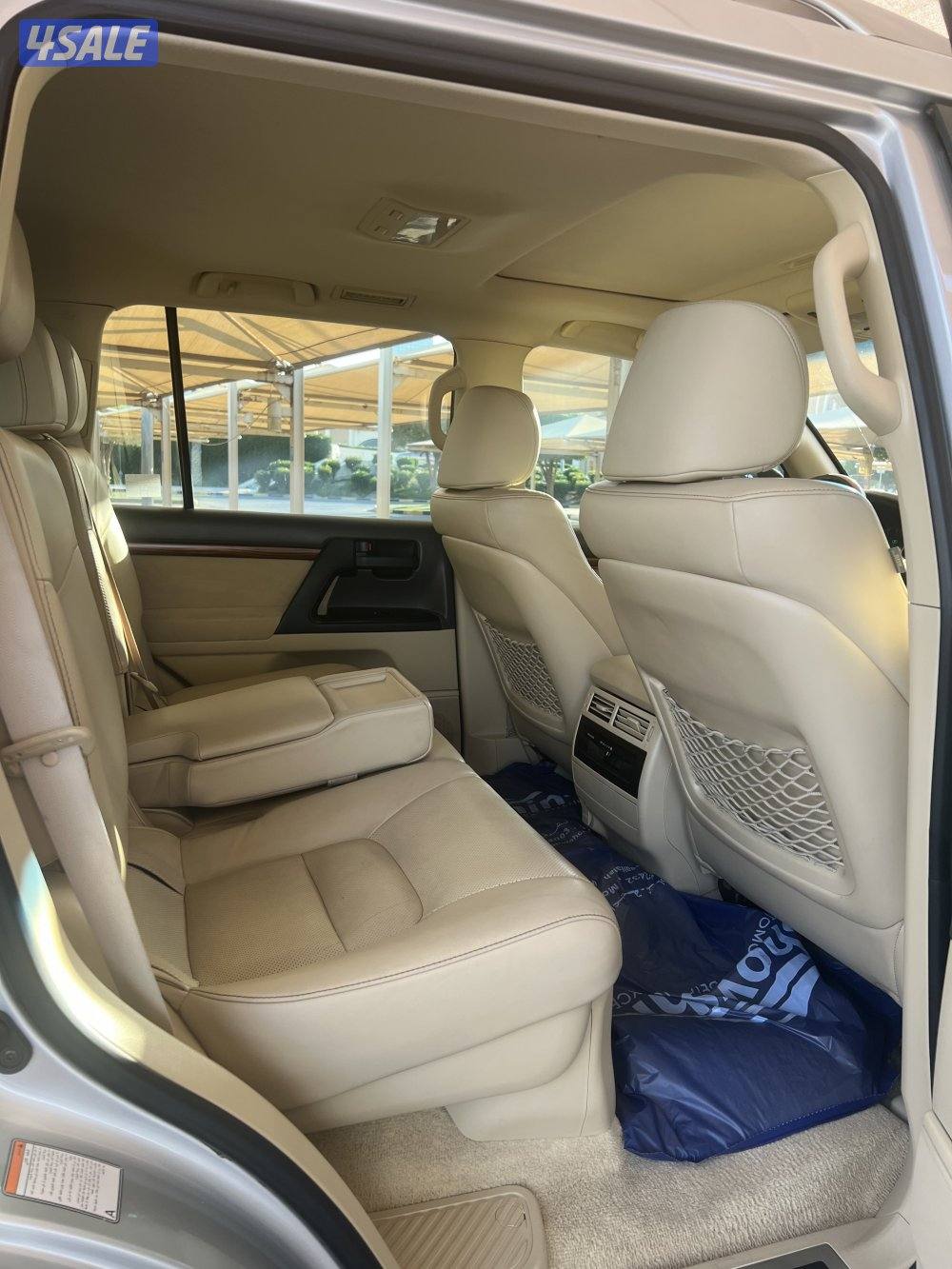 للبيع لاند كروزر موديل 2017 وارد الساير gxr سلندر89