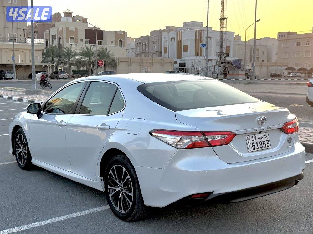 للبيع كامري مديل 2020 LE2