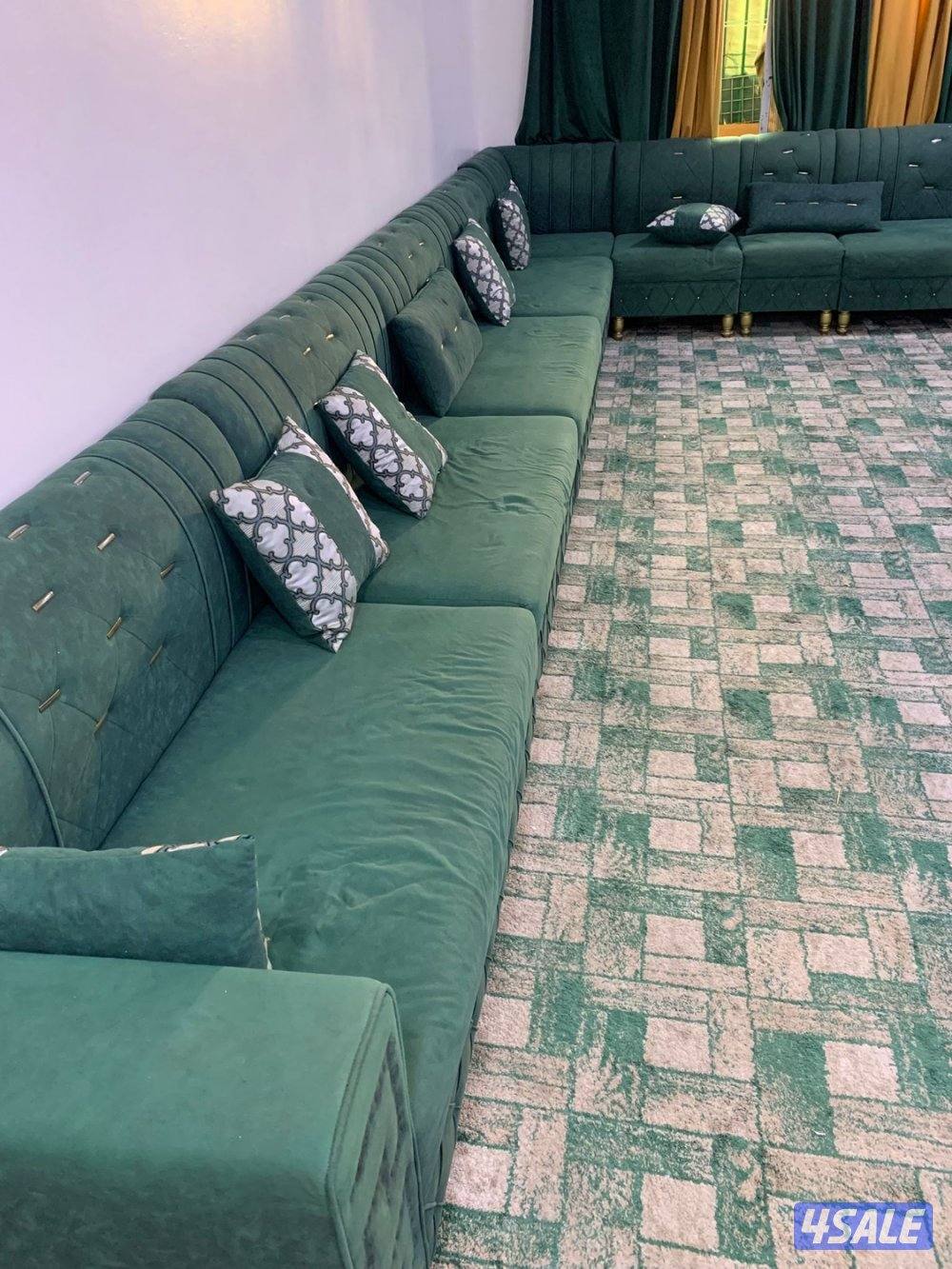 طقم كنب ١٣ قطعة مستعمل بحاله جيدة جداً4