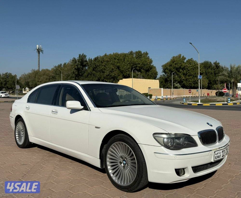 بحالة ممتازة بي ام دبليو 750LI الغانم 2006 ماشي 248 الف محركات نظيفة0