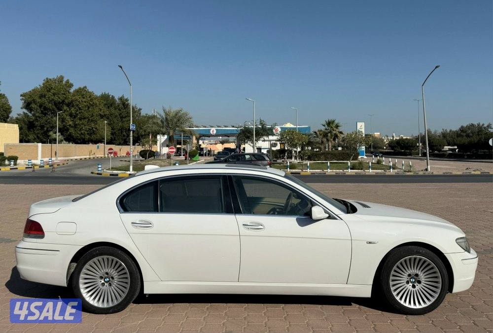 بحالة ممتازة بي ام دبليو 750LI الغانم 2006 ماشي 248 الف محركات نظيفة7