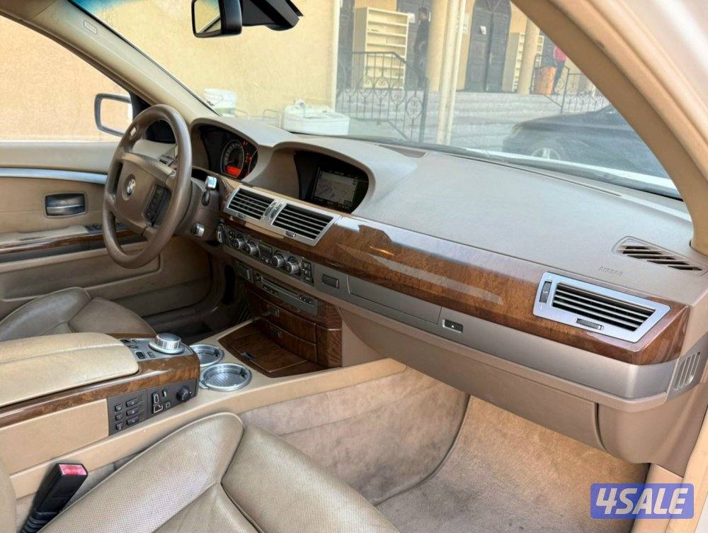 بحالة ممتازة بي ام دبليو 750LI الغانم 2006 ماشي 248 الف محركات نظيفة13