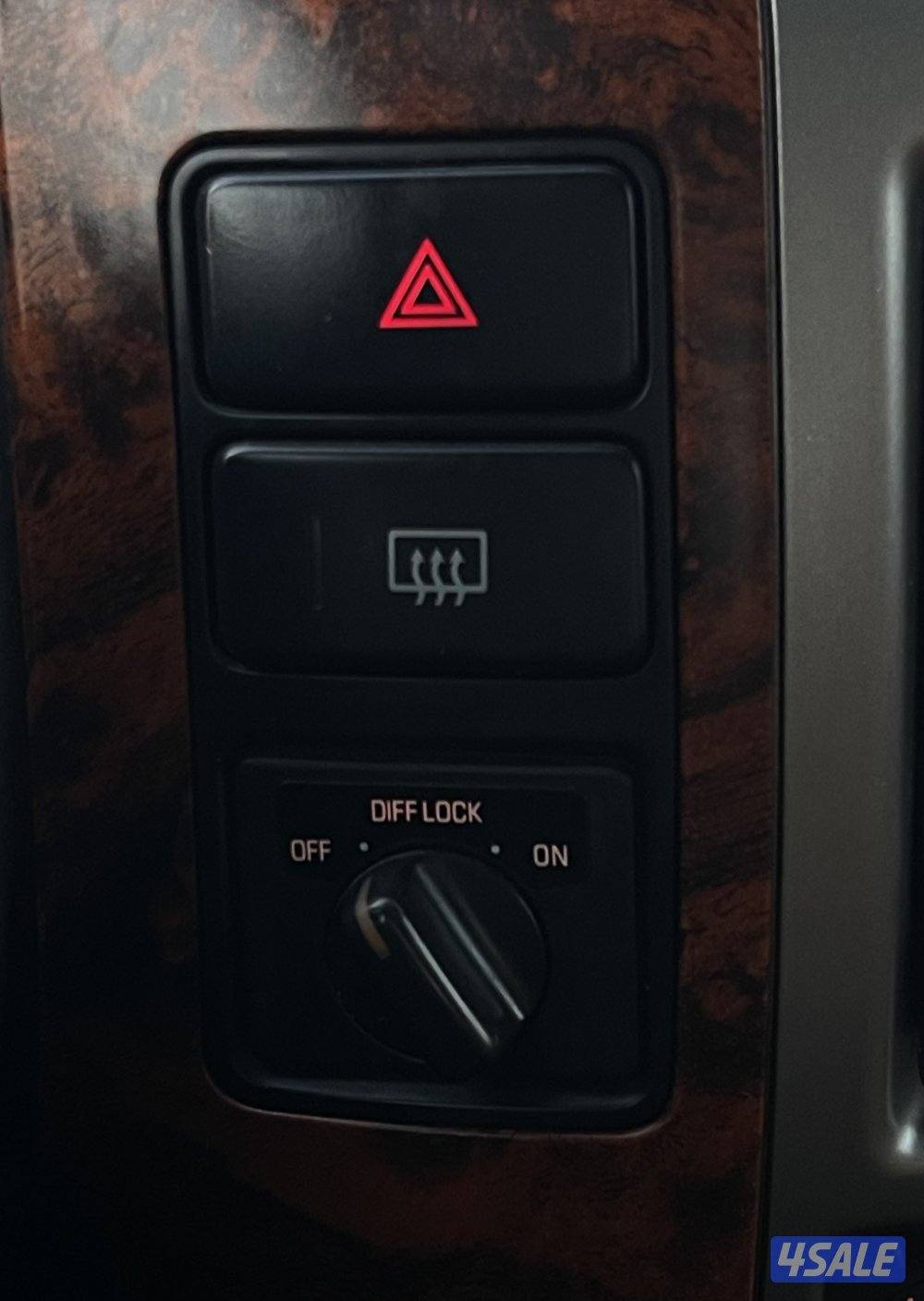 للبيع سفاري موديل 2016 صبغ الوكالة كامل المواصفات شرط الفحص بالكامل10