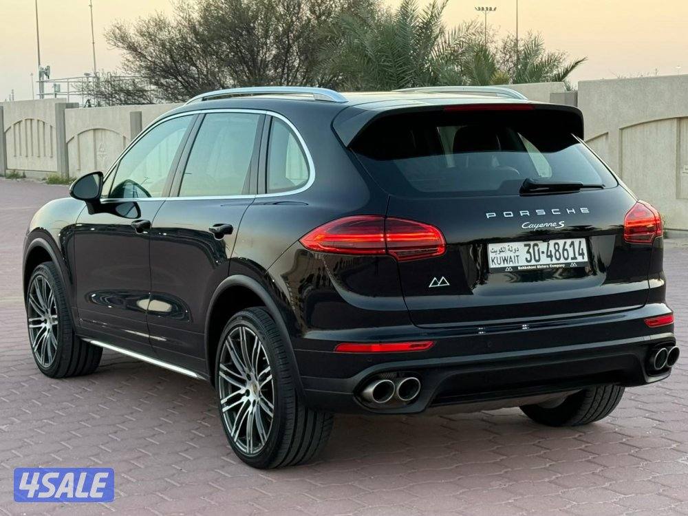 🔥اسود من داخل احمر🔥4