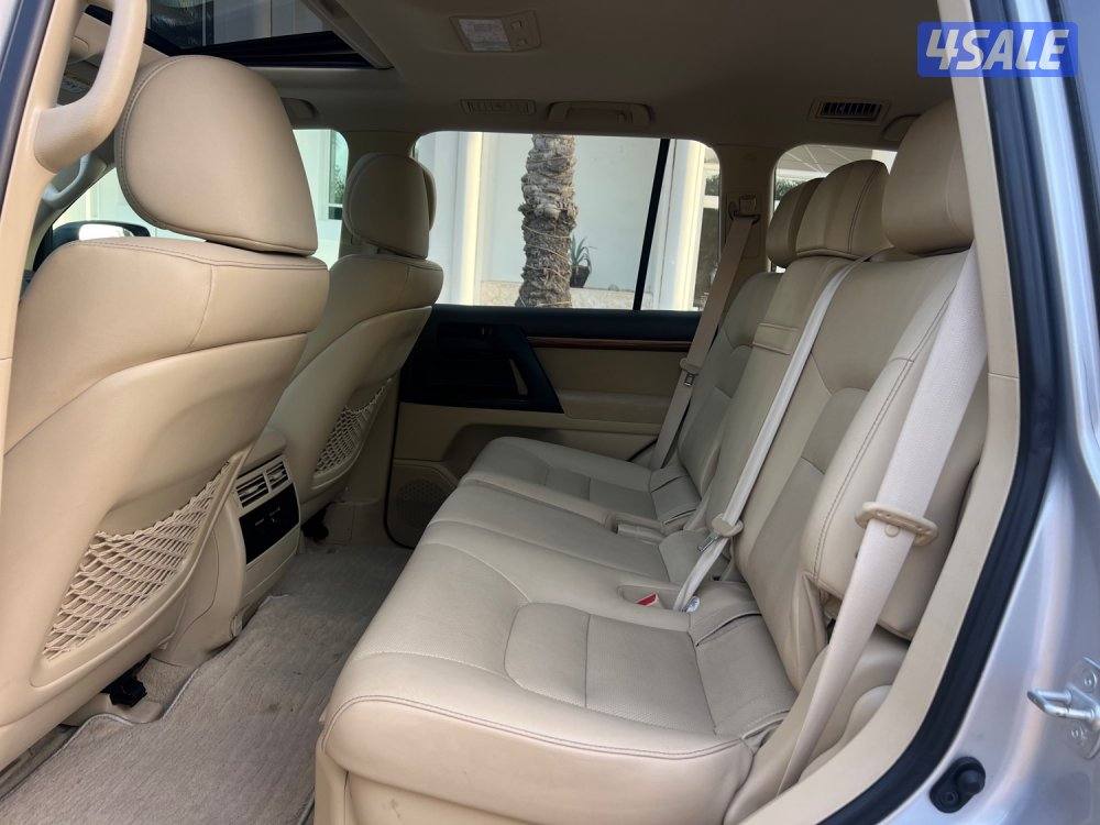 لاندكروز موديل ٢٠١٦ ماشي ١٠٣ الدرجه الاولي فتحه جلد شاشه بصمه كامره6