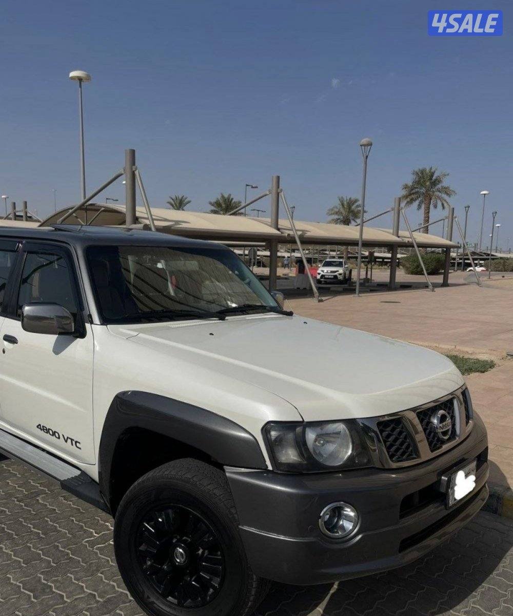 للبيع او للبدل سوبر سفاري ٢٠١٧ شرط الفحص قير مكينه شاصي3