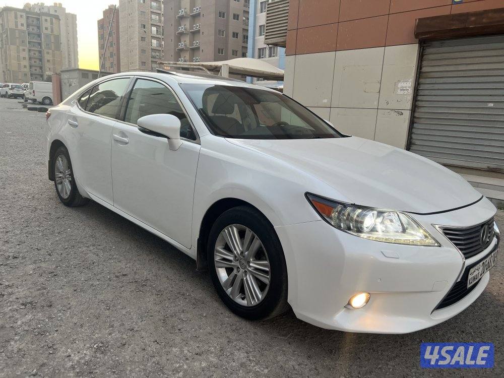 لكزس ES  موديل ٢٠١٣ صبغ الوكالة  كامل المواصفات بحالة جديدة0