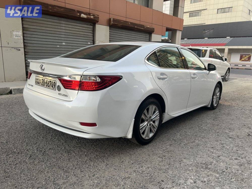 لكزس ES  موديل ٢٠١٣ صبغ الوكالة  كامل المواصفات بحالة جديدة7