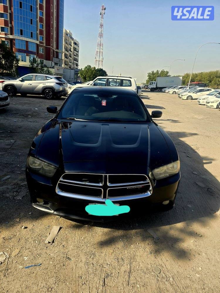 دودج تشارجر موديل 2013 فئة V6 بحالة ممتازة وبدون حوادث0